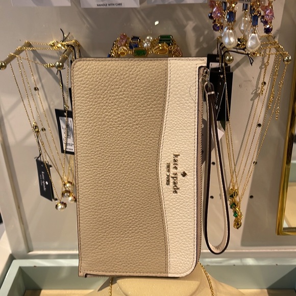 Kate Spade Medium Lucy Colorblock L-Zip Wristlet Pebble Leather 
Light Sand 
NWT - Picture 10 of 16